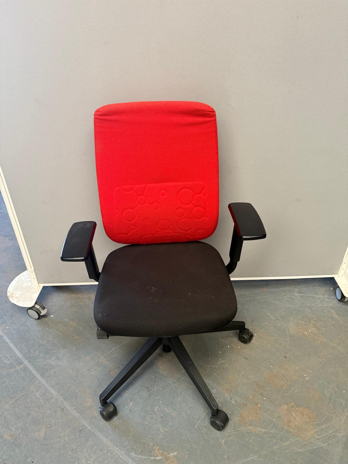 Grid Pro Tasker Chair Red Red Back Office Task Chair – Black Seat & Arms – HS Online HS